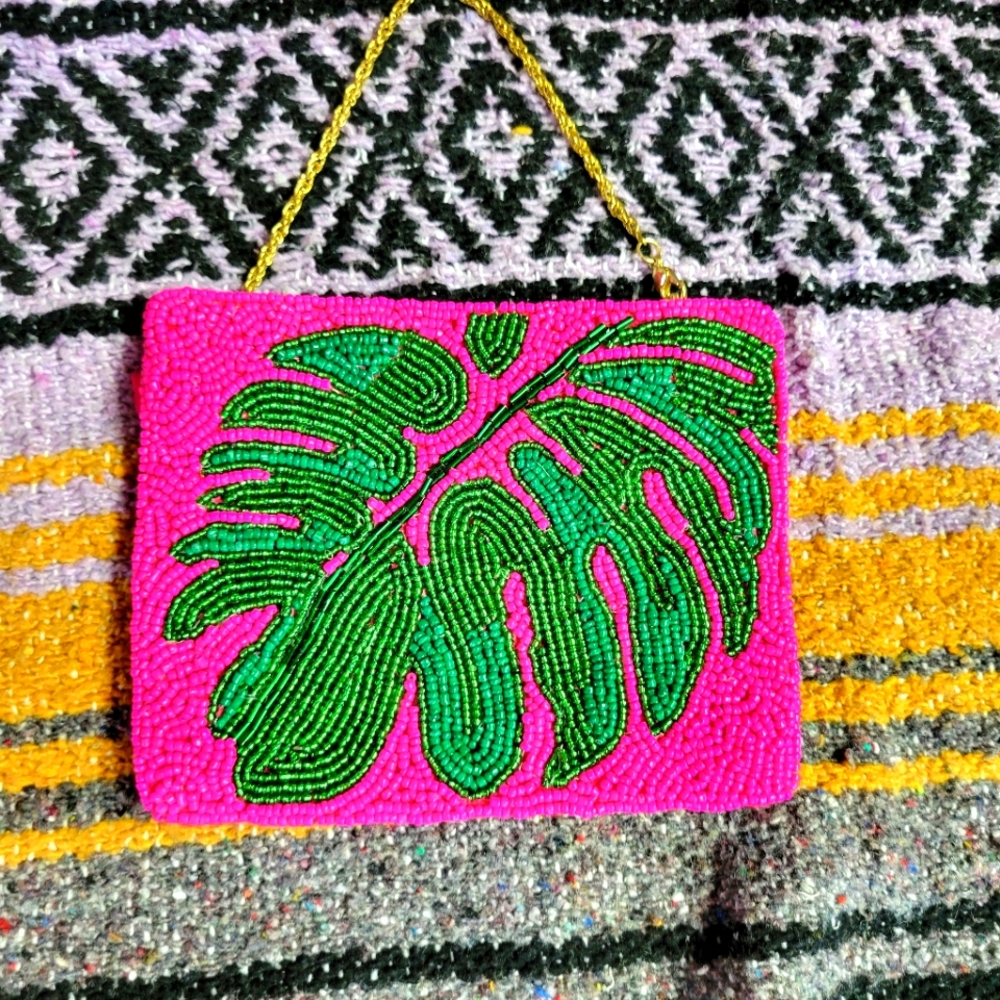 Vintage Hand beaded mini handbag bright pink with leaf zipper clos